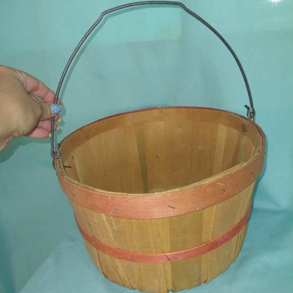 Half bushel produce basket farmhouse decor